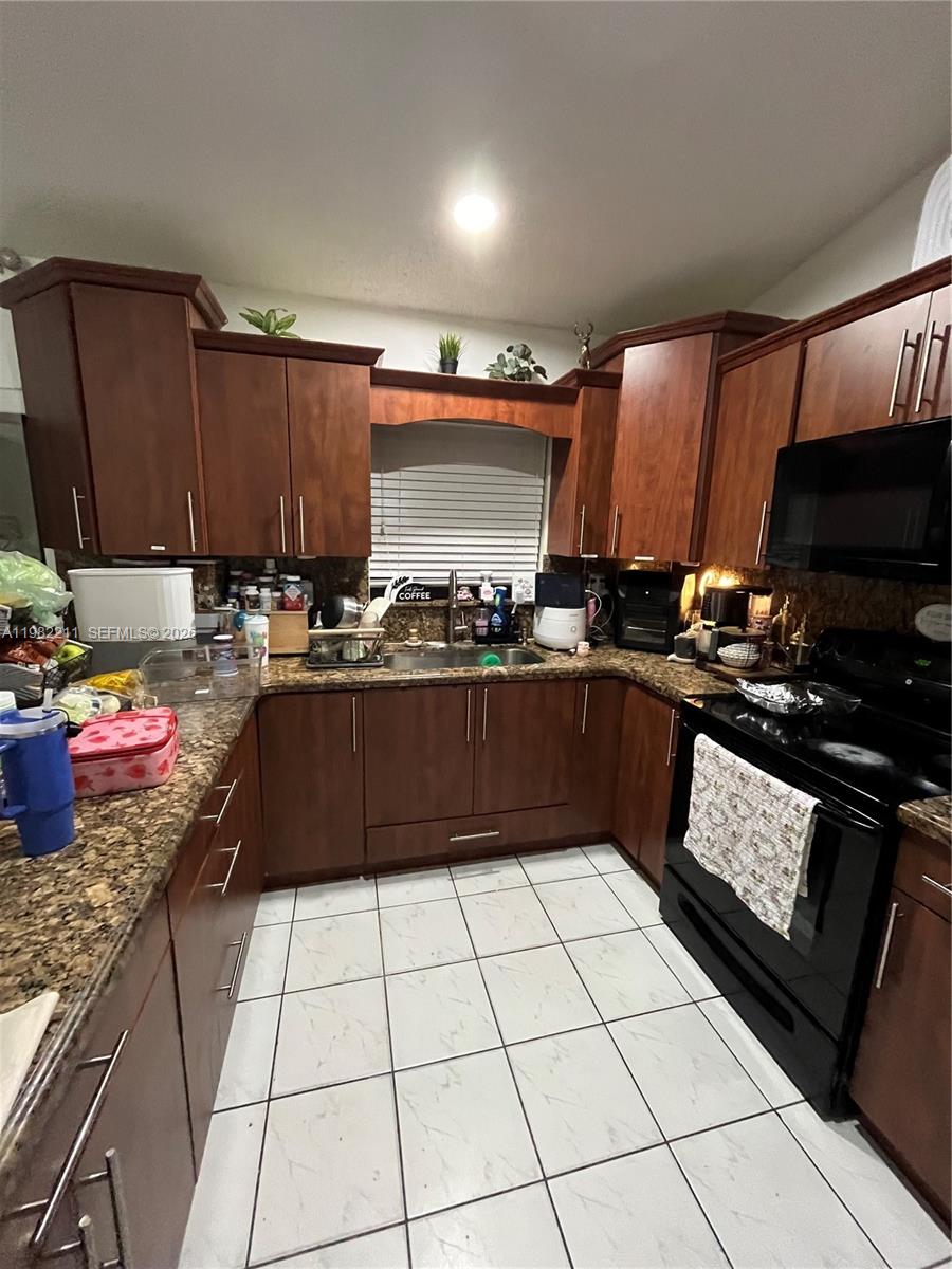 COQUI SUB - Residential Lease