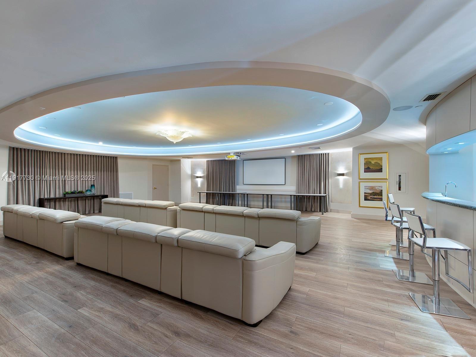 THE PINNACLE CONDO - Residential