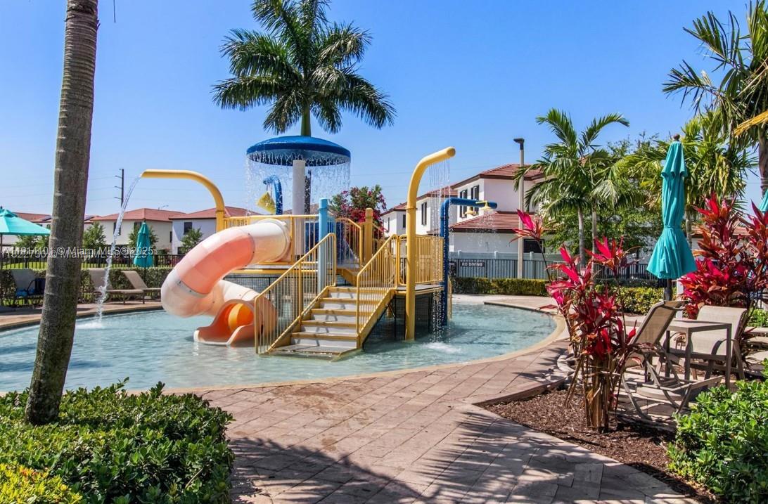 AQUABELLA NORTH - Residential Lease