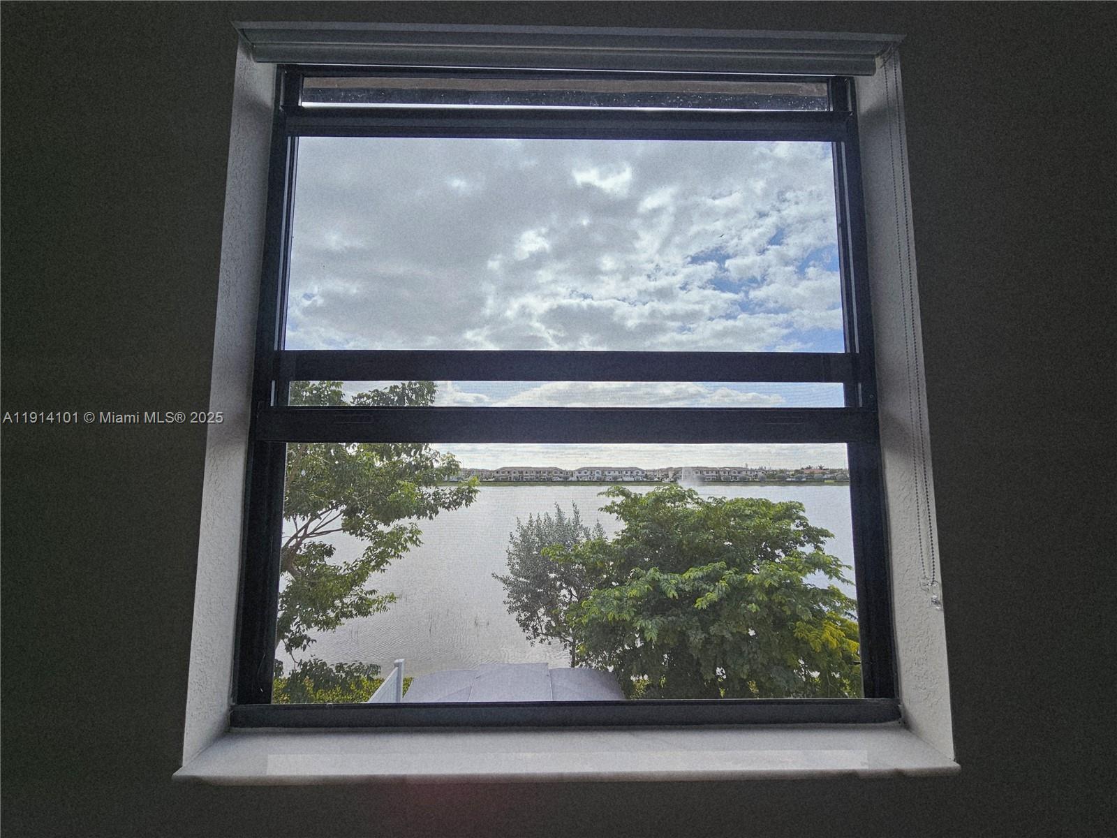 AQUABELLA NORTH - Residential Lease