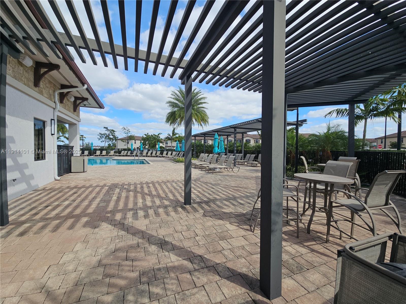 AQUABELLA NORTH - Residential Lease