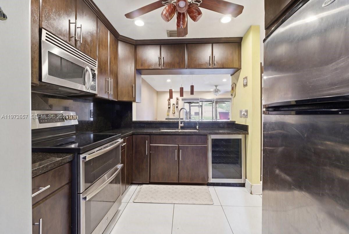 CHAPEL TRAIL II - Residential