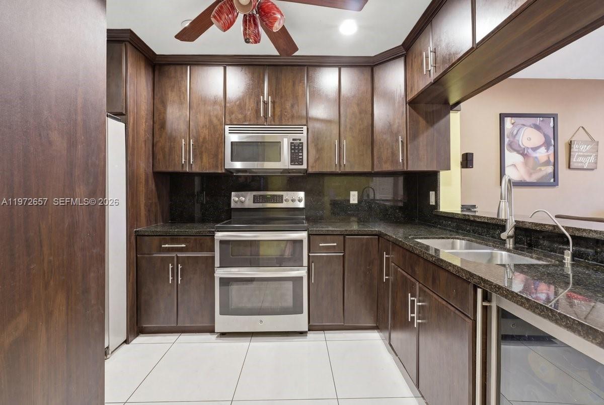 CHAPEL TRAIL II - Residential