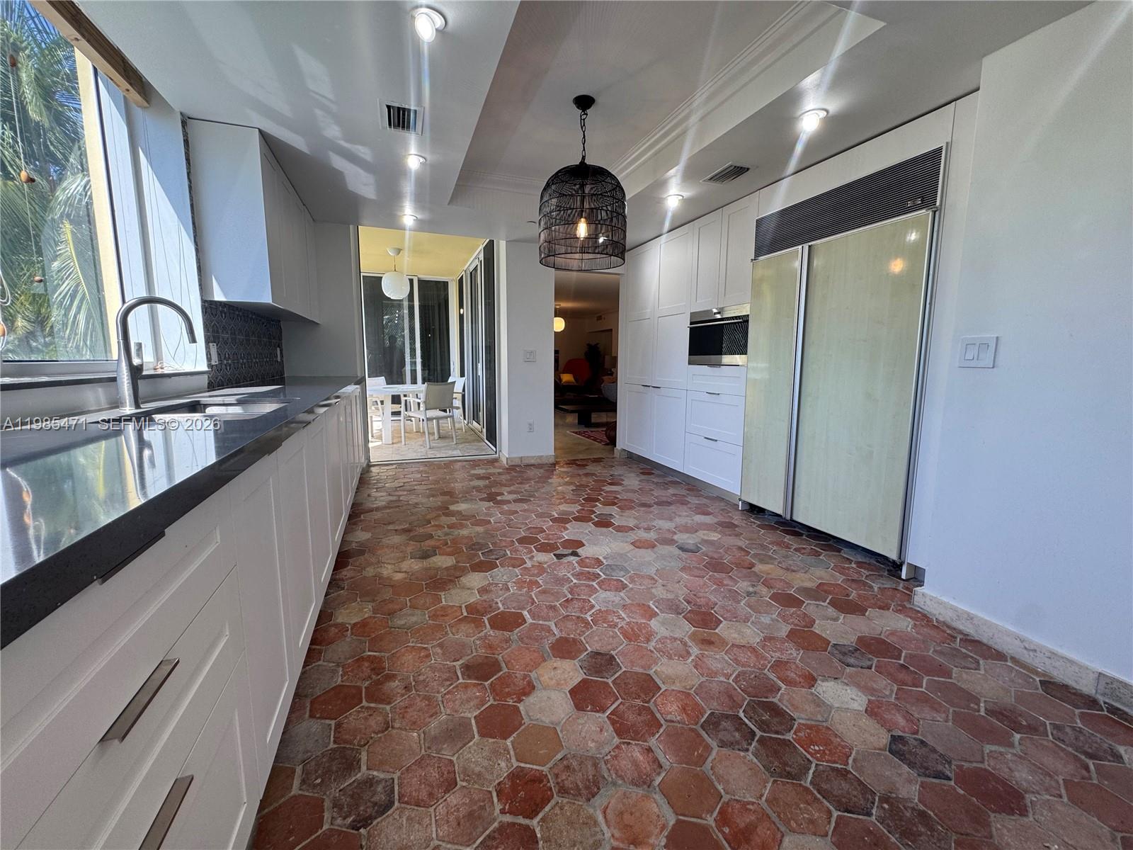 445 Grand Bay Dr 310