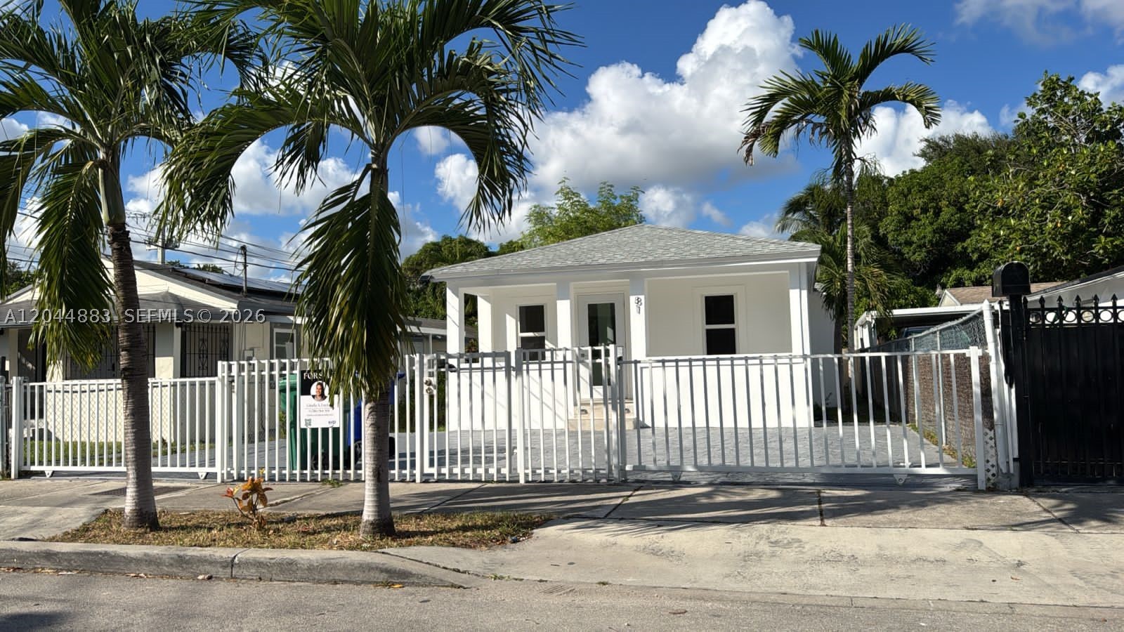 81 NW 44th St