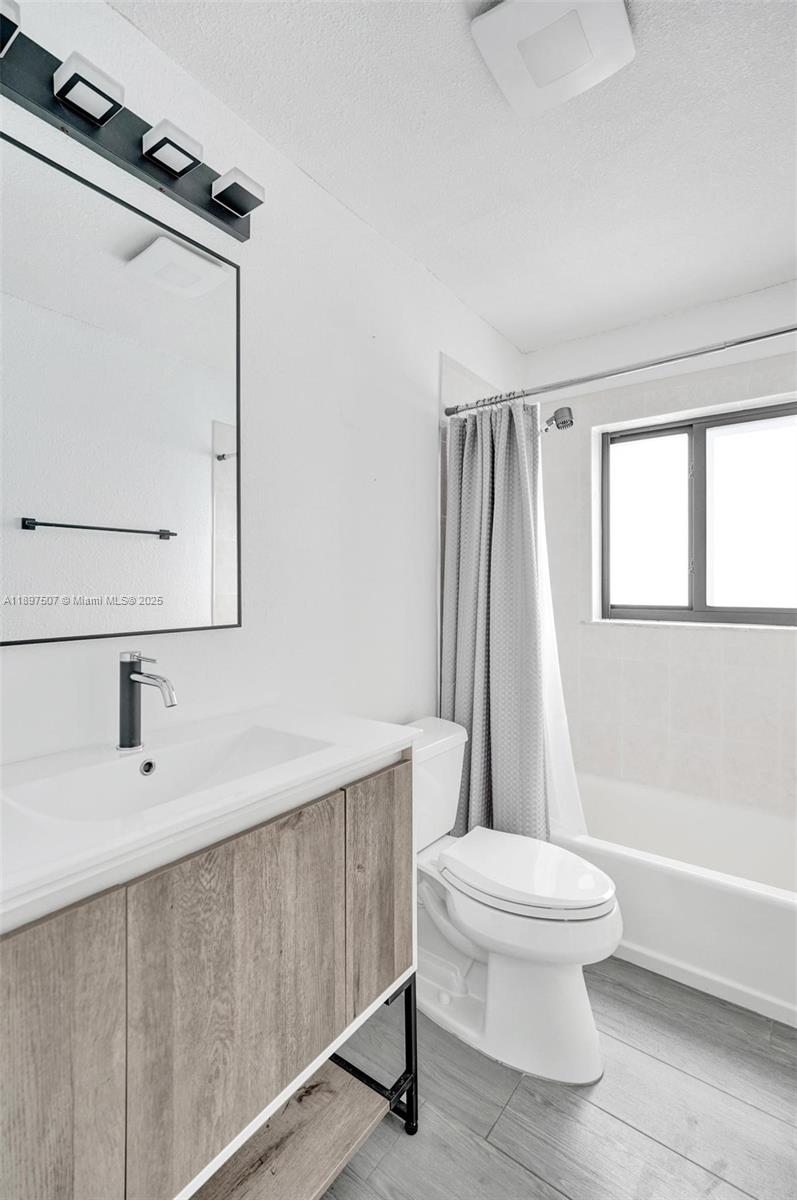 BURNHAM WOODS - Residential Lease