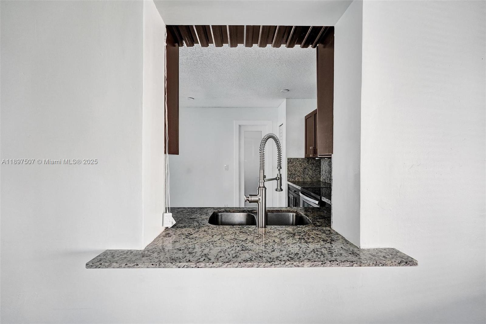 BURNHAM WOODS - Residential Lease