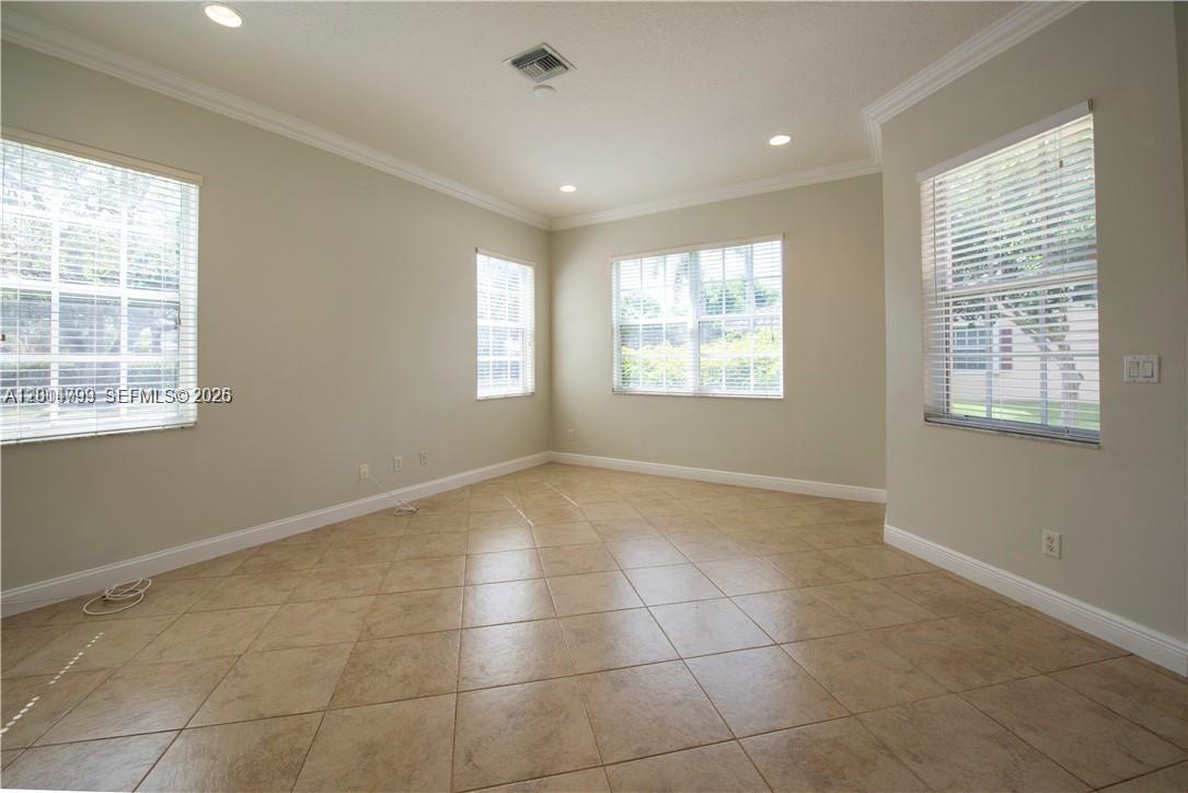 ROLLING HILLS GOLF & TENN - Residential