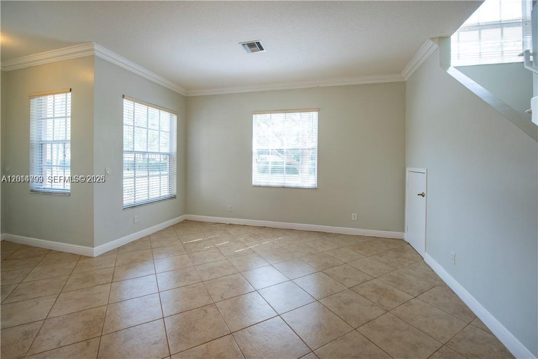 ROLLING HILLS GOLF & TENN - Residential