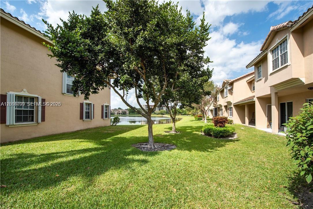 ROLLING HILLS GOLF & TENN - Residential