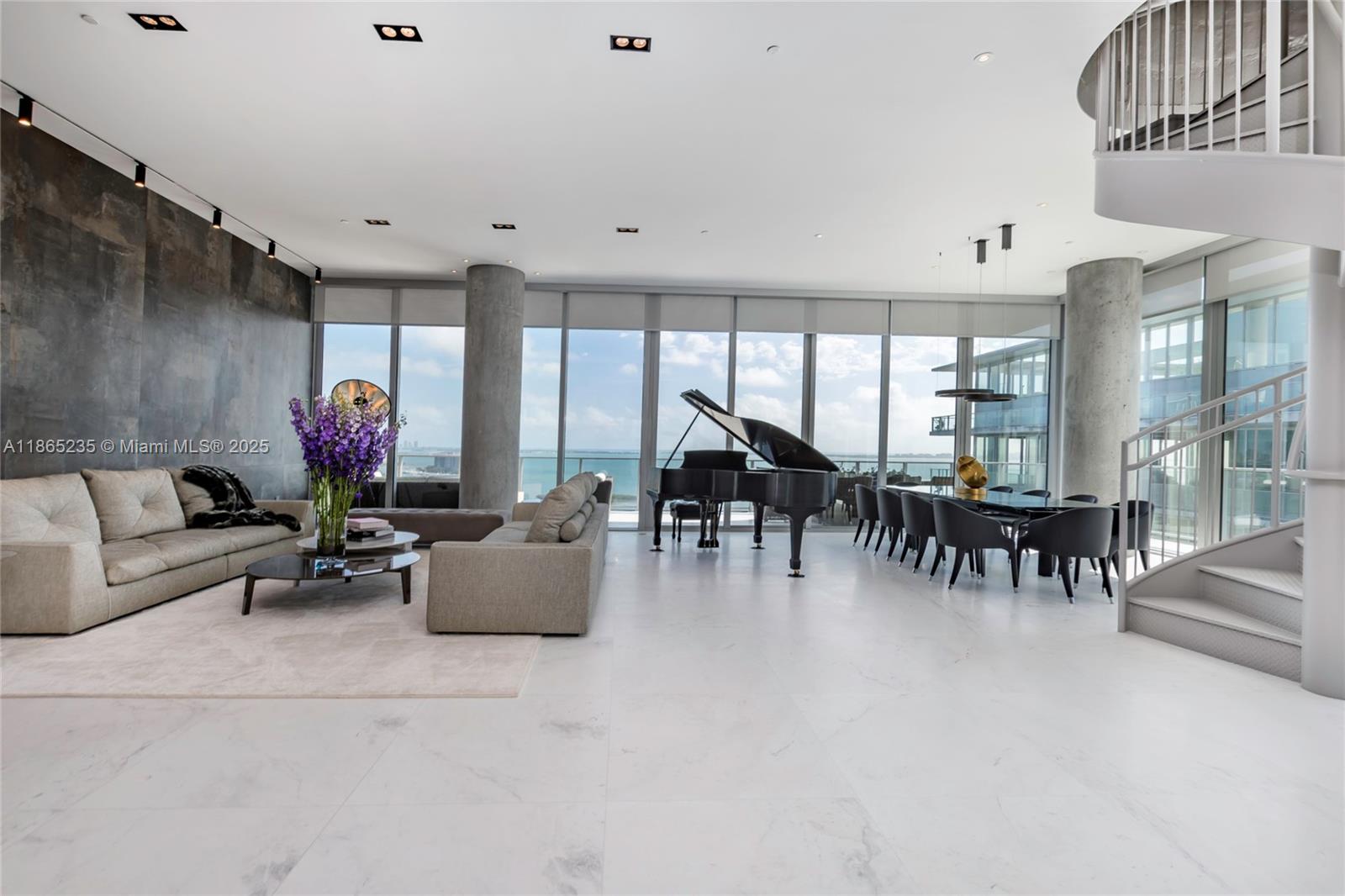 2669 S Bayshore Dr PH1-N