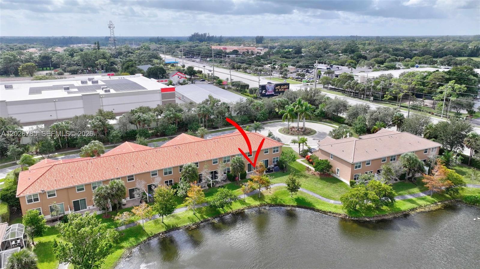 COLONY LAKE - Residential