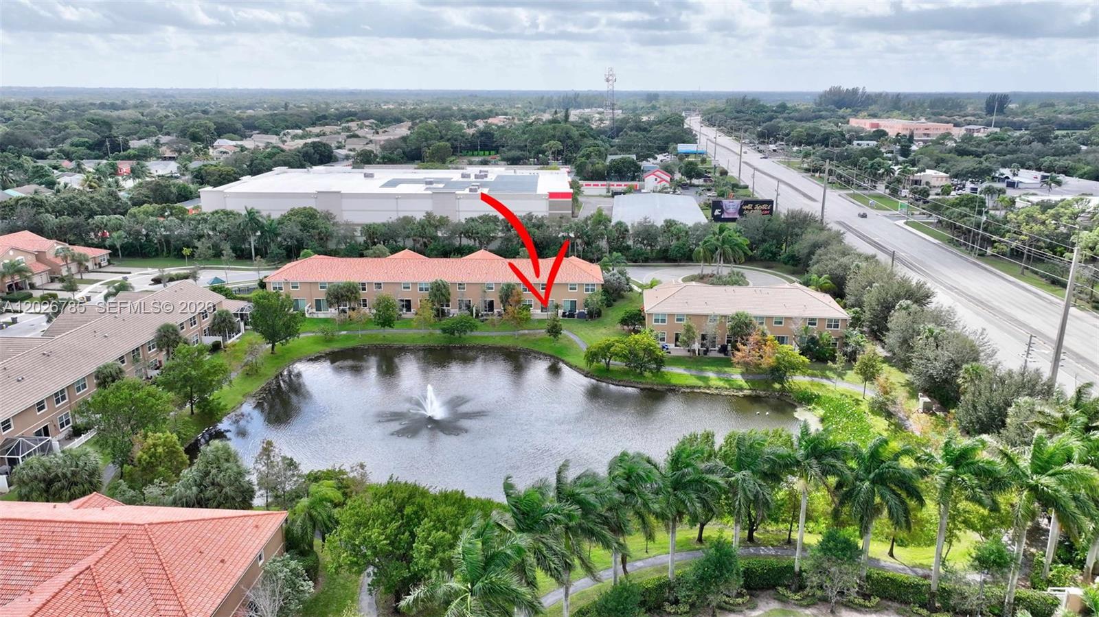 COLONY LAKE - Residential