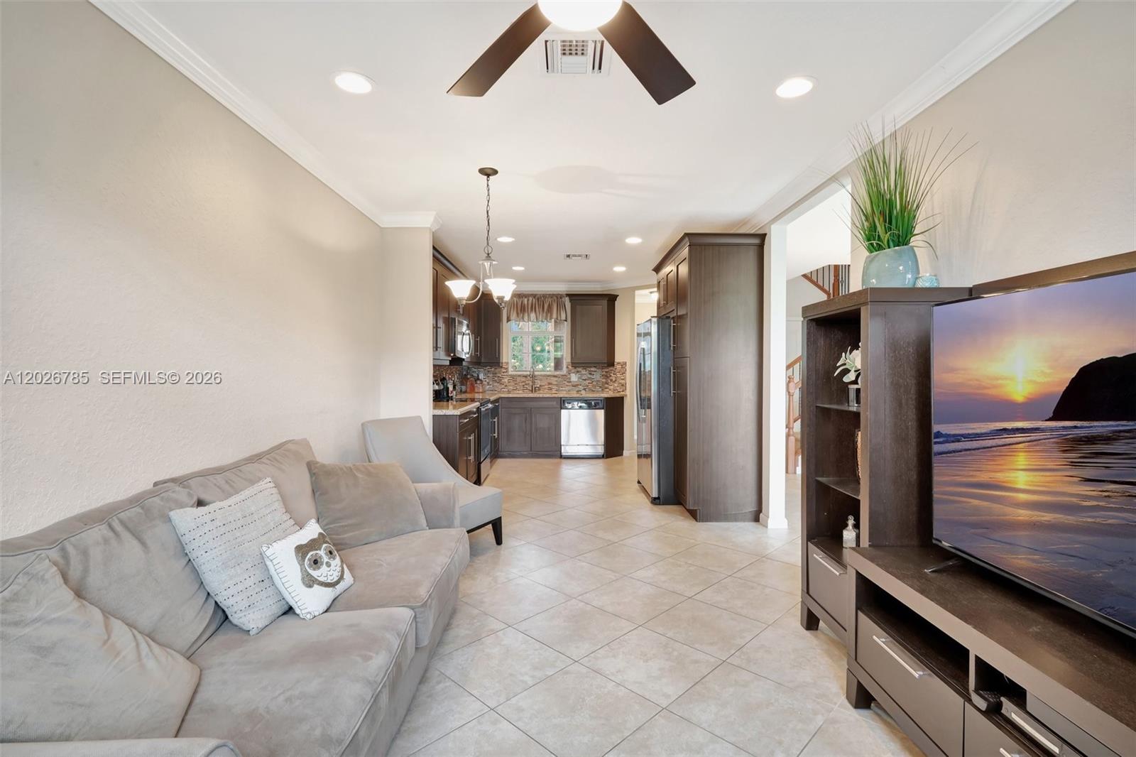 COLONY LAKE - Residential