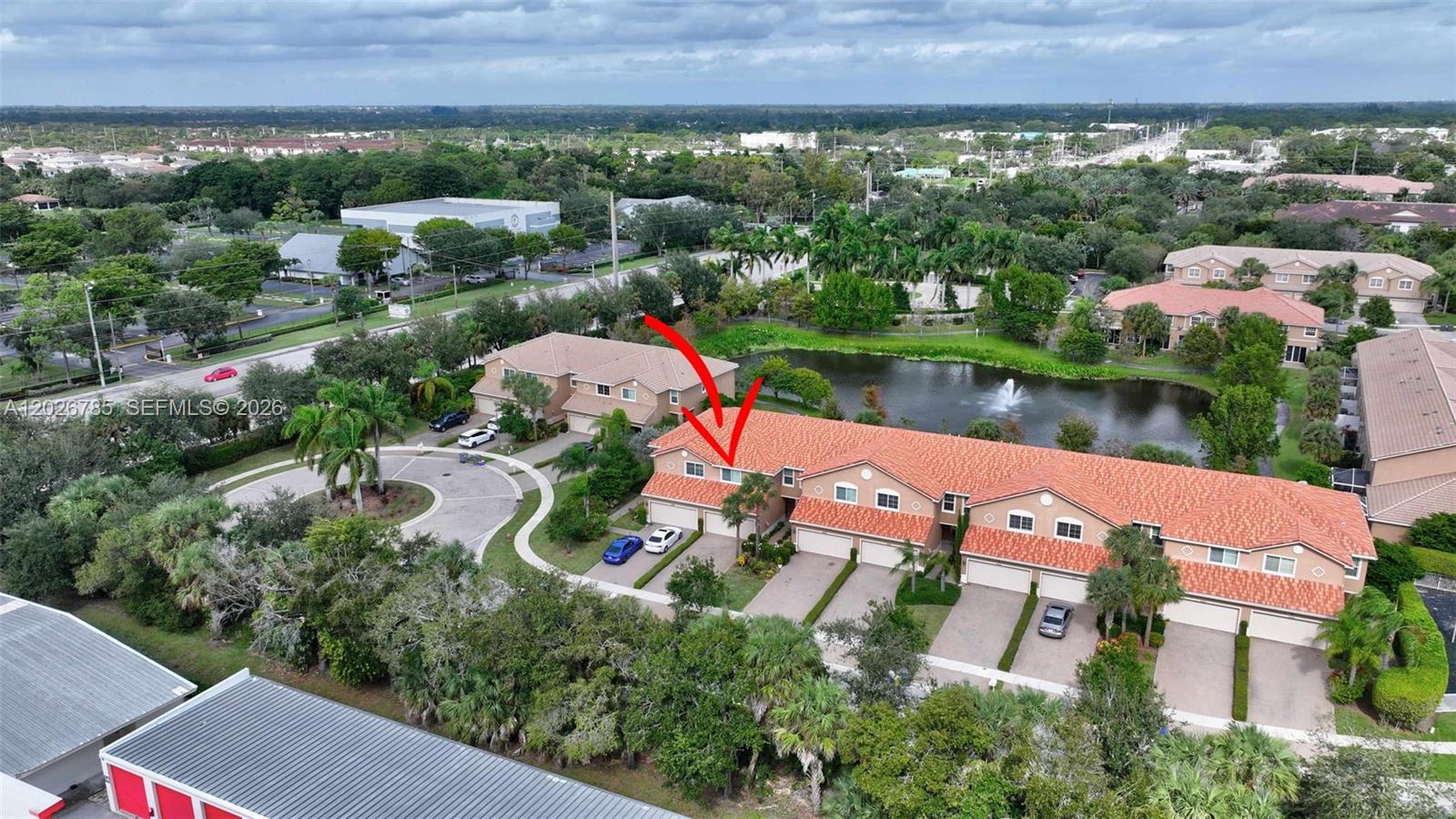 COLONY LAKE - Residential