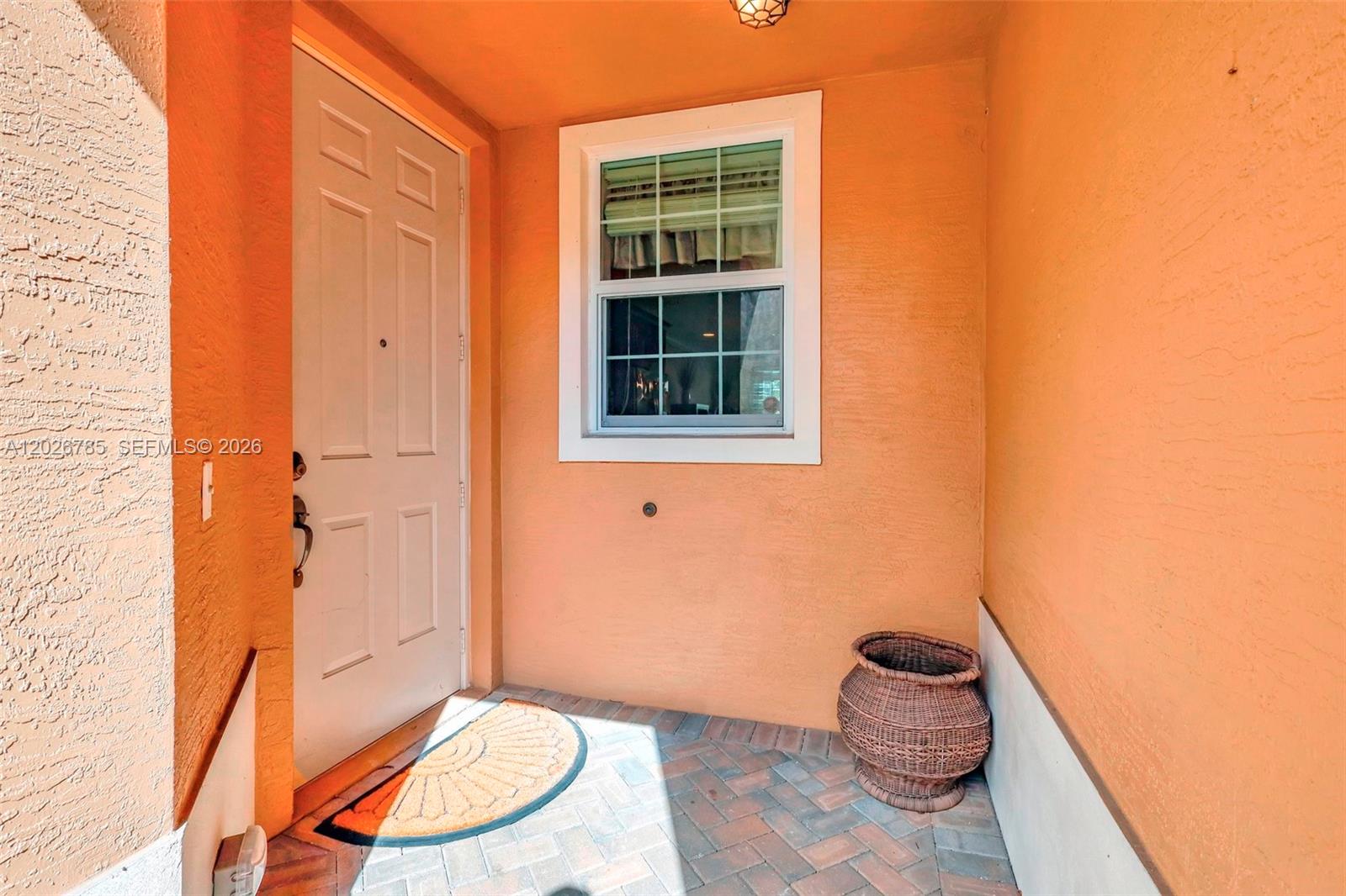 COLONY LAKE - Residential