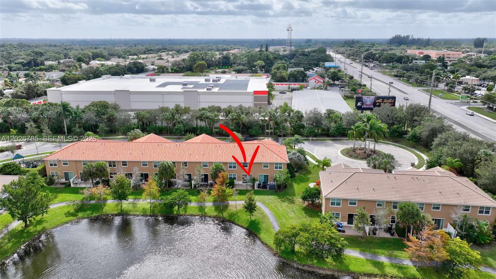 COLONY LAKE - Residential