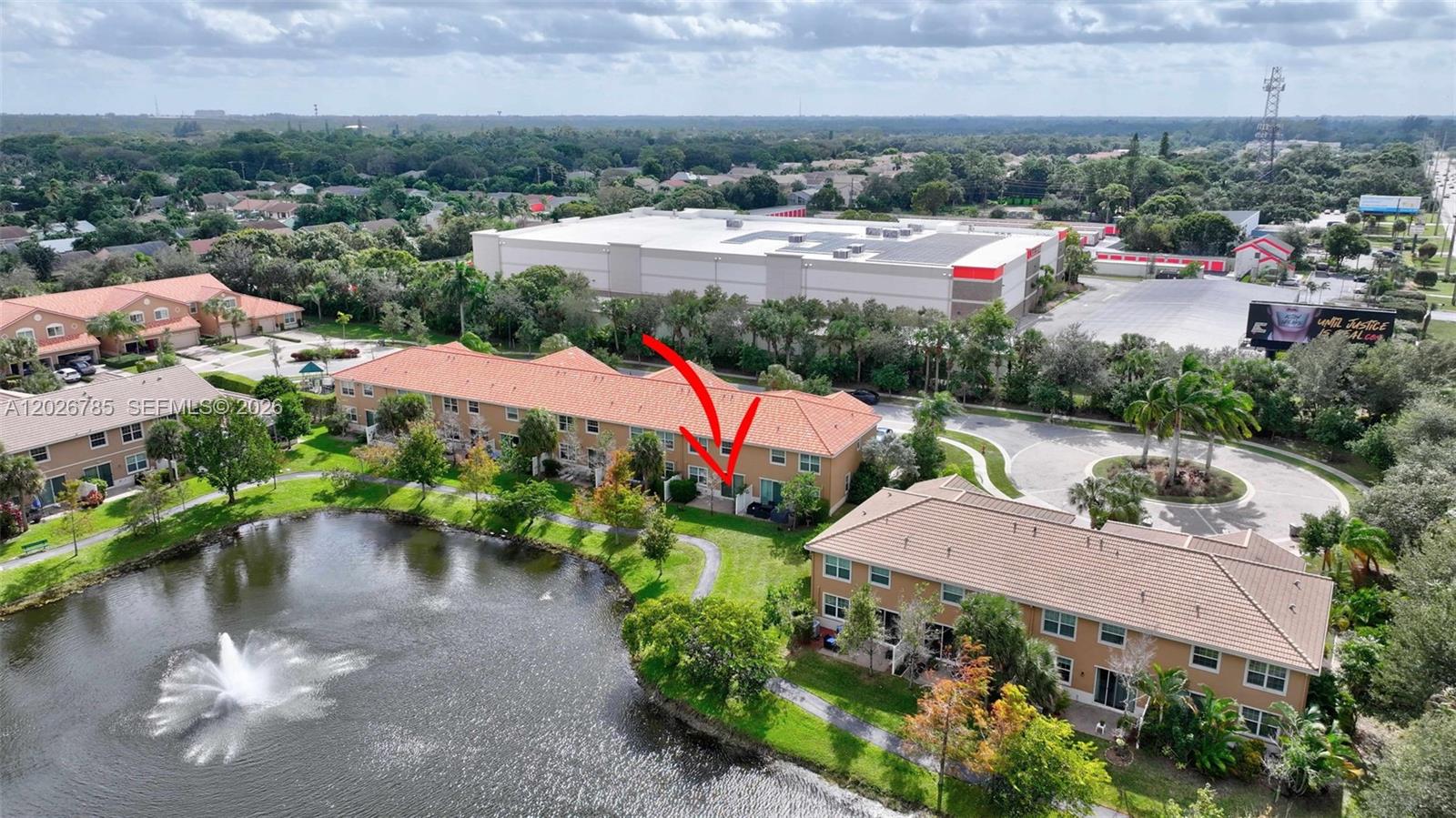 COLONY LAKE - Residential