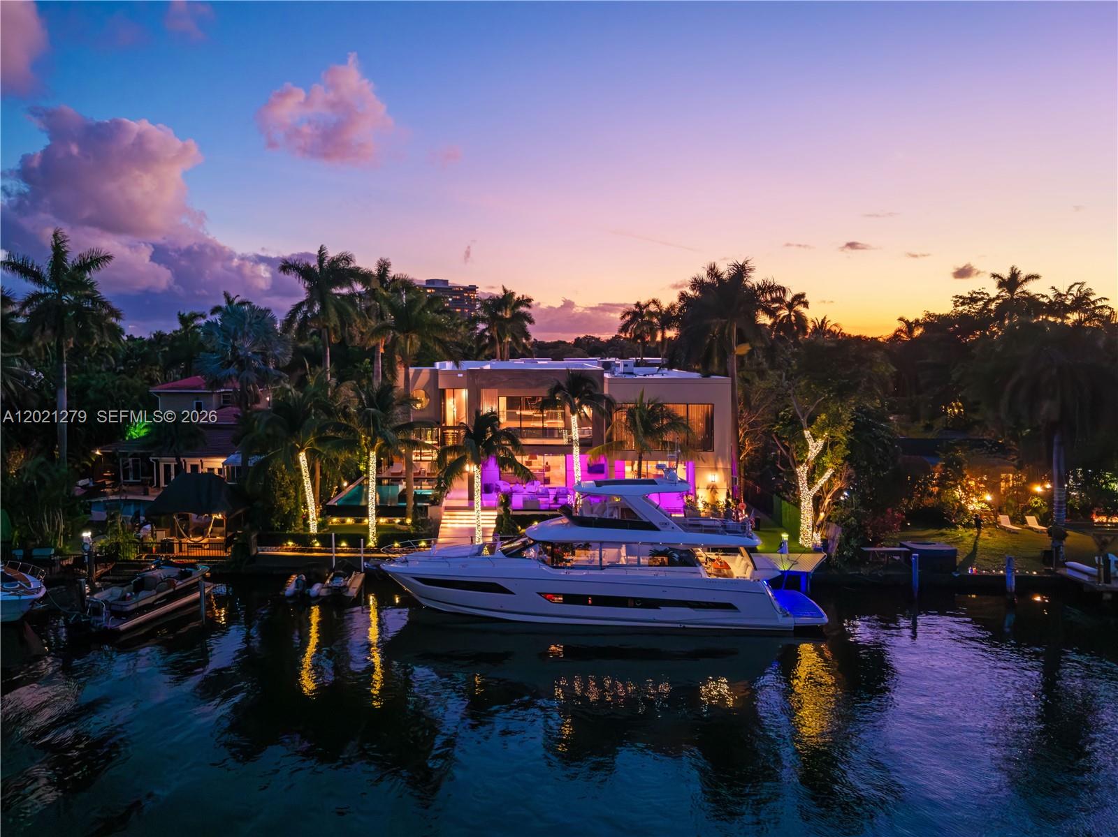 BELLE MEADE ISLAND - Residential