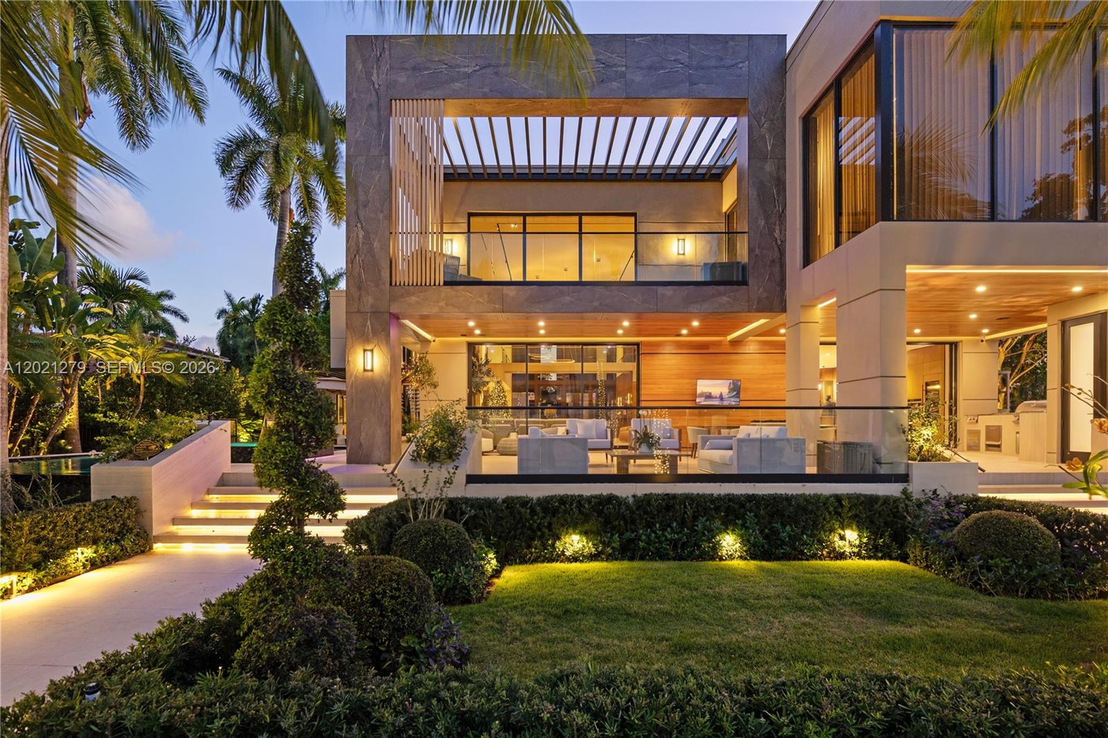 BELLE MEADE ISLAND - Residential