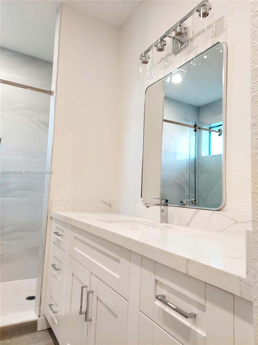 OAKLAND PARK SECOND ADD - Residential