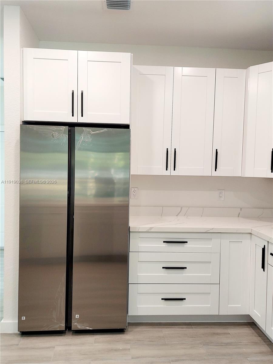 OAKLAND PARK SECOND ADD - Residential