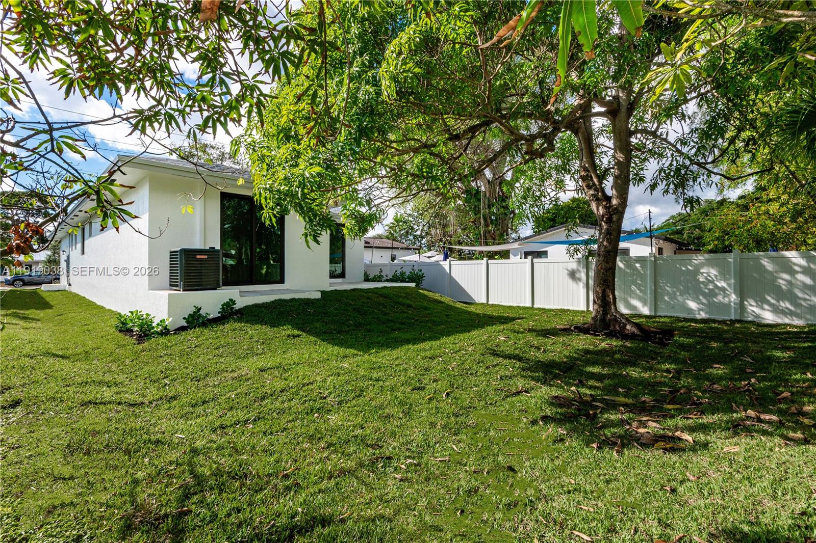 OAKLAND PARK SECOND ADD - Residential