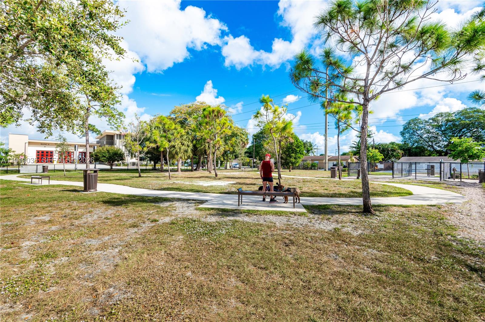 OAKLAND PARK SECOND ADD - Residential