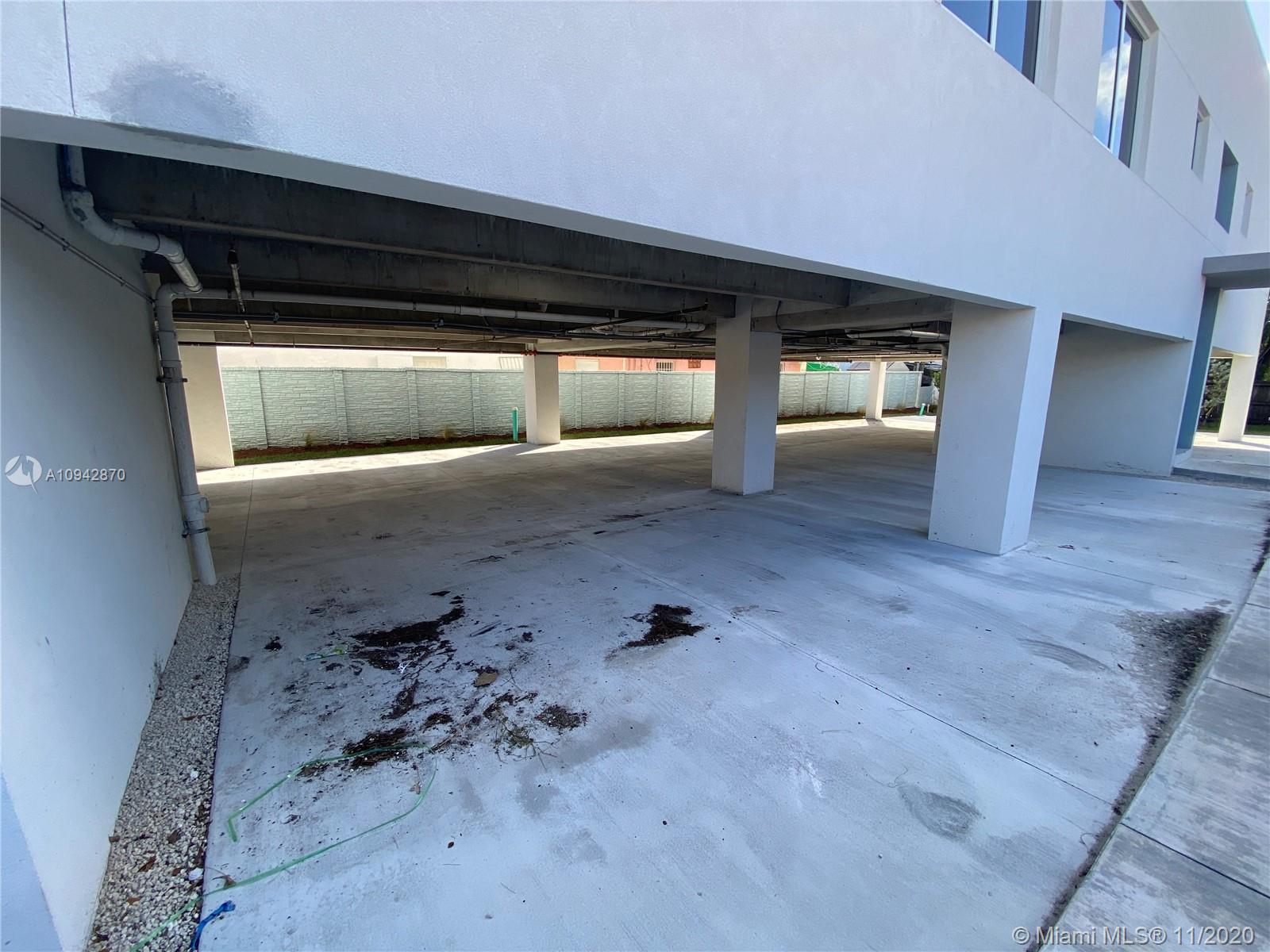 PHILLIPSONS ADDN TO HIALE - Residential Lease