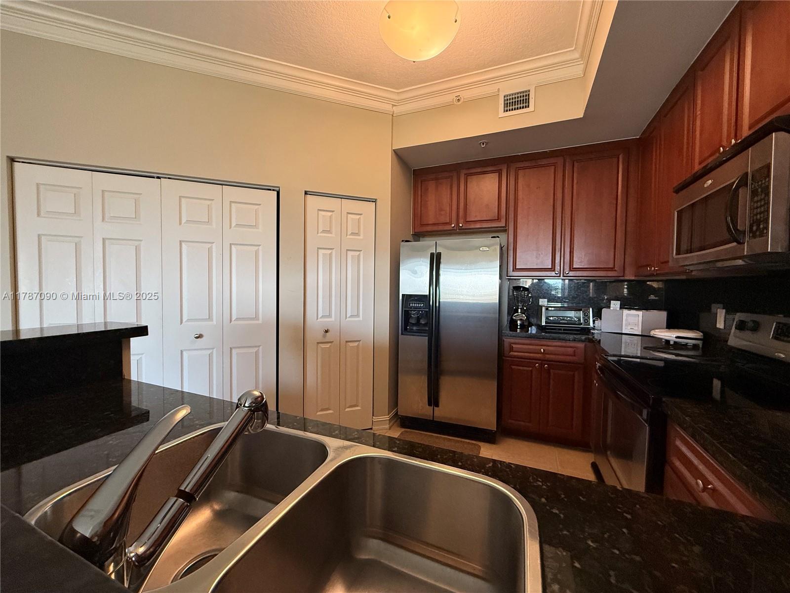 Located just minutes from Aventura Mall, top-rated dining, and the Intracoastal Waterway, Alaqua offers the perfect blend of elegance and convenience. This boutique-style building features 24-hour security, a waterfront dock, resort-style gym, and lush Mediterranean-inspired grounds. The unit itself boasts a brand-new A/C, new carpet, and two covered parking spaces. A rare rental opportunity in one of Aventura’s most desirable addresses. Showings require 24-hour notice