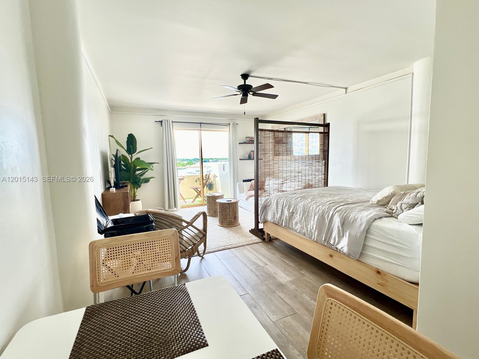BAYSHORE YACHT & TENNIS C - Residential Lease