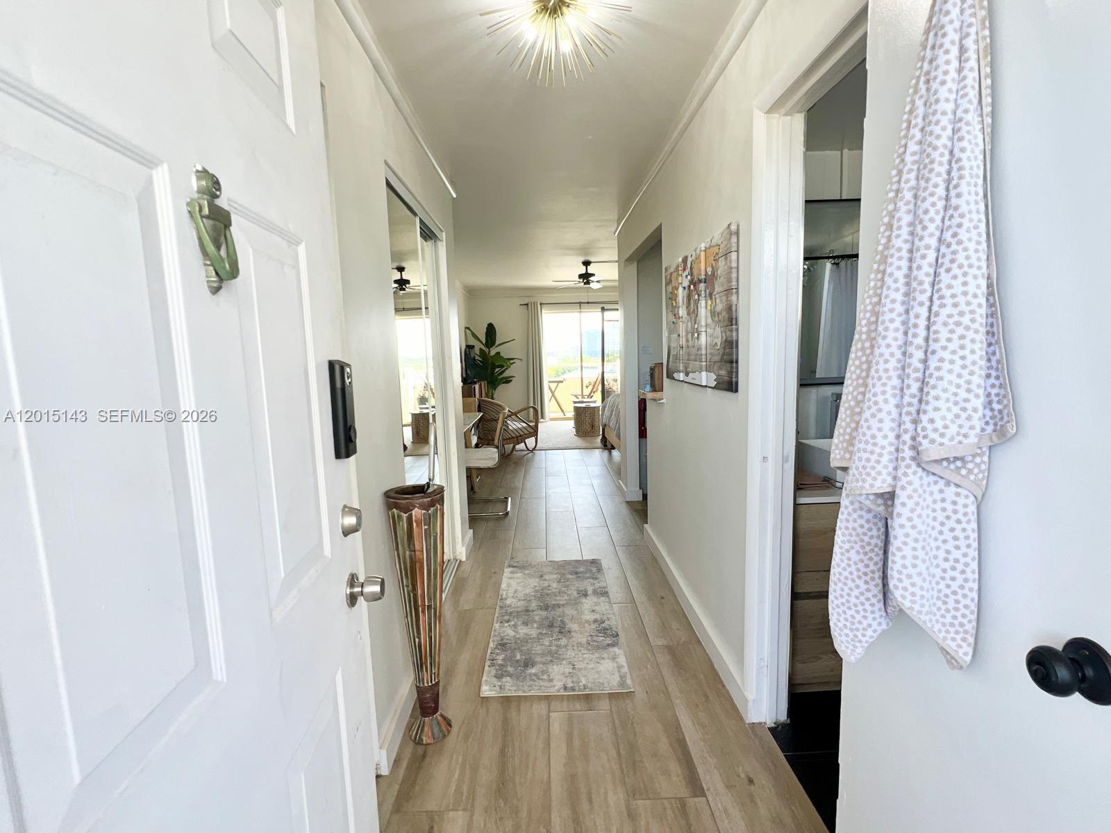 BAYSHORE YACHT & TENNIS C - Residential Lease