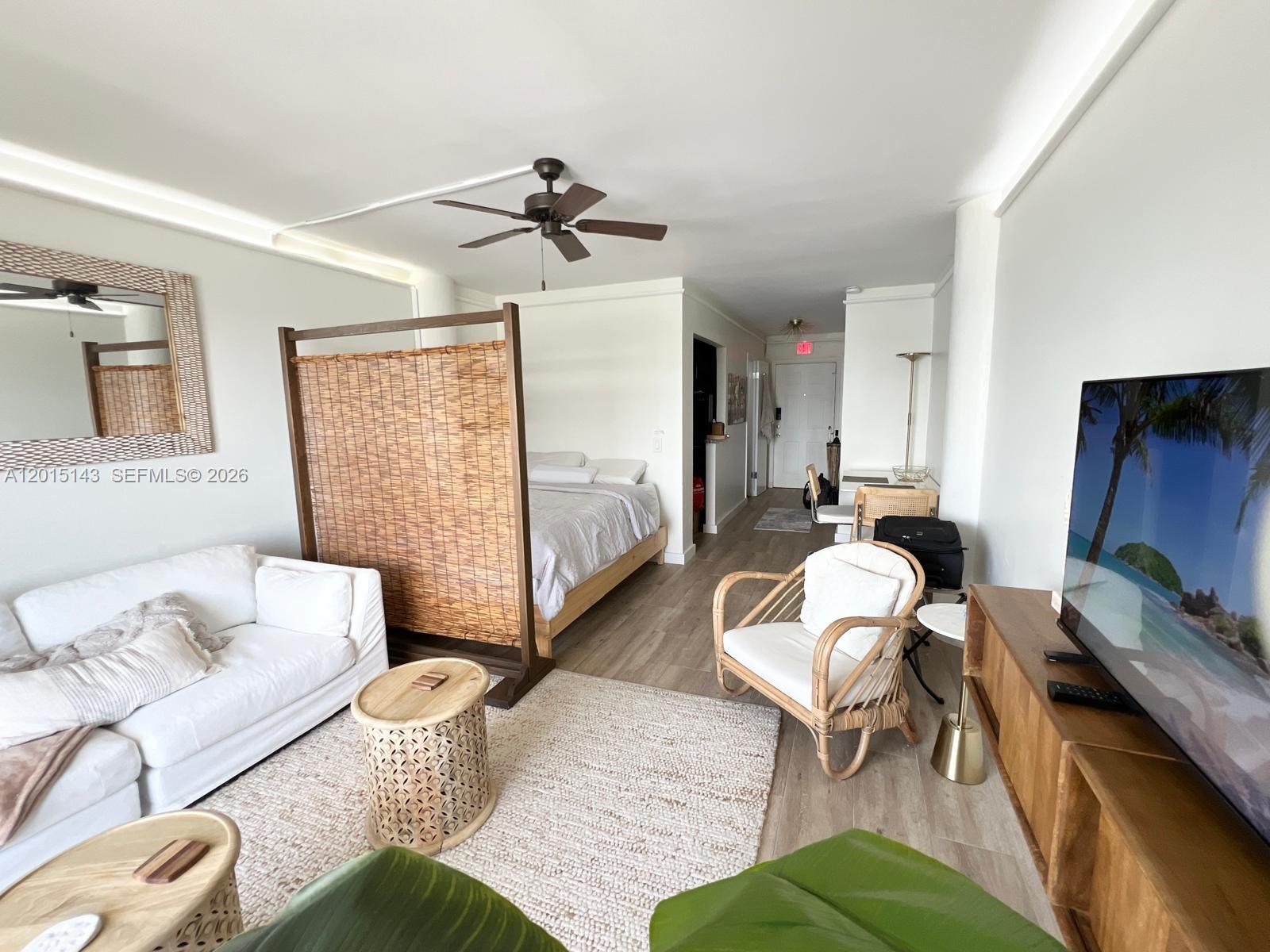 BAYSHORE YACHT & TENNIS C - Residential Lease