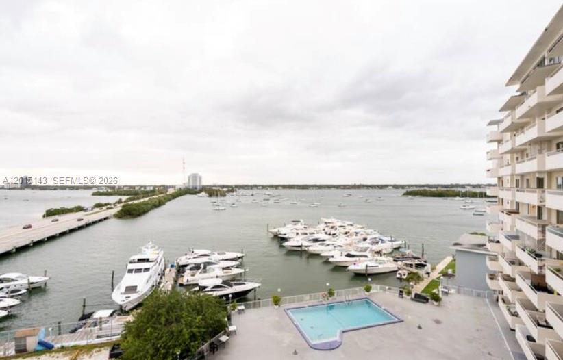 BAYSHORE YACHT & TENNIS C - Residential Lease