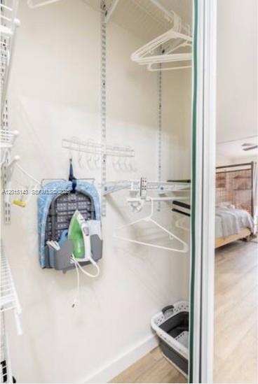 BAYSHORE YACHT & TENNIS C - Residential Lease