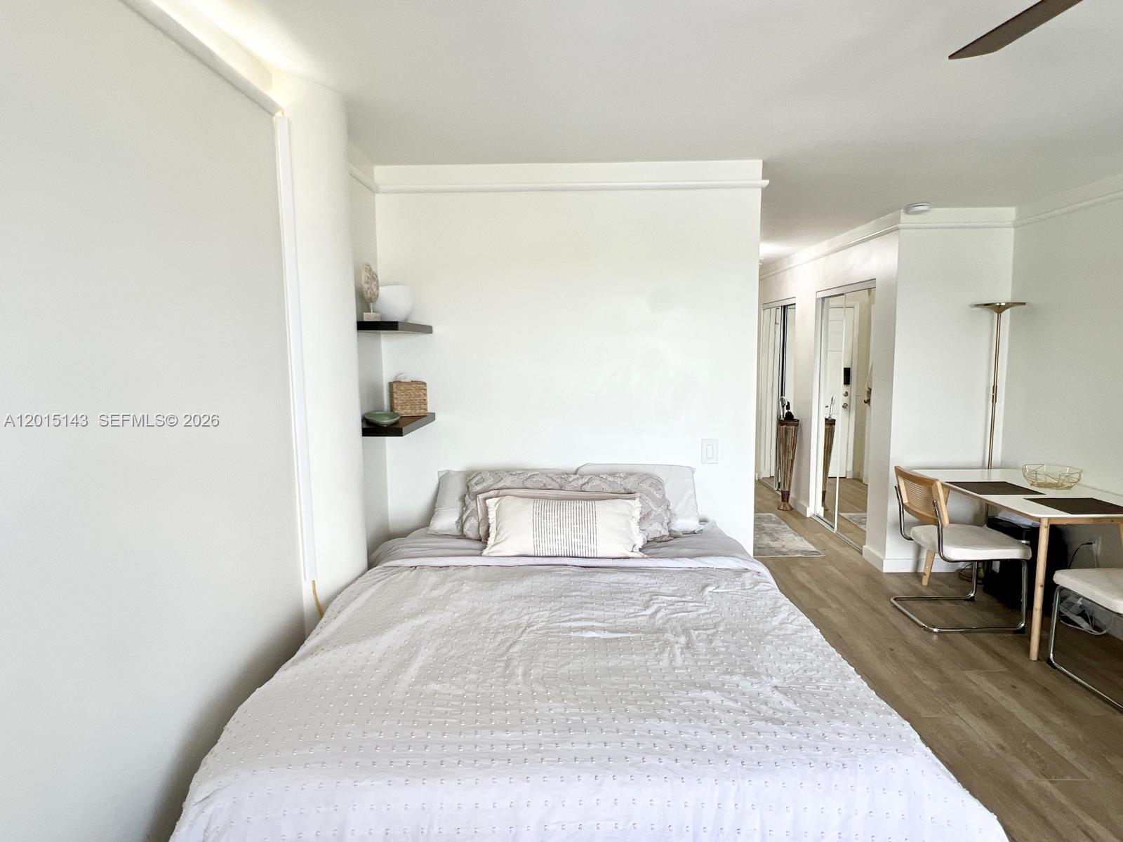 BAYSHORE YACHT & TENNIS C - Residential Lease