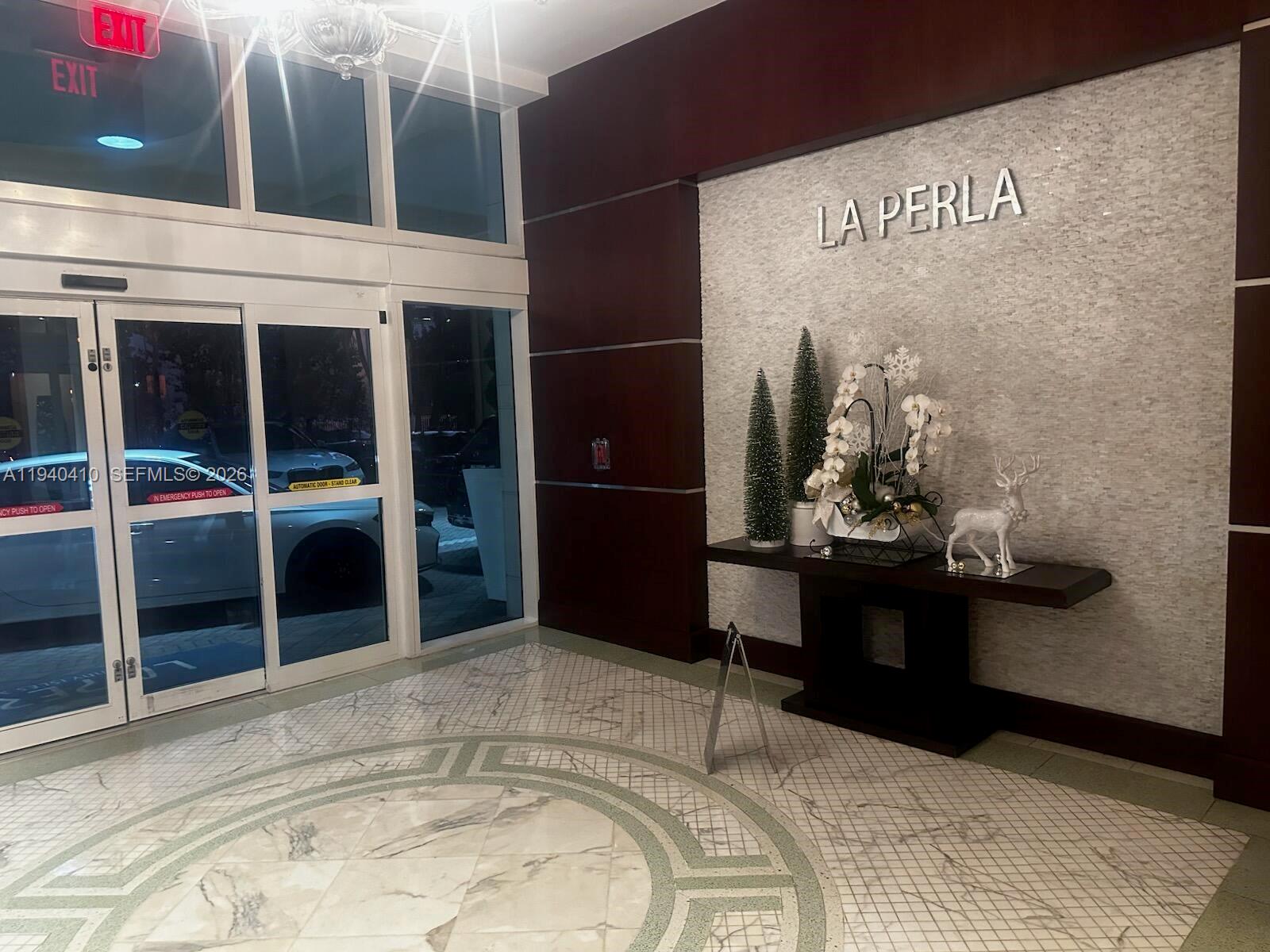 16699 Collins Ave 4208