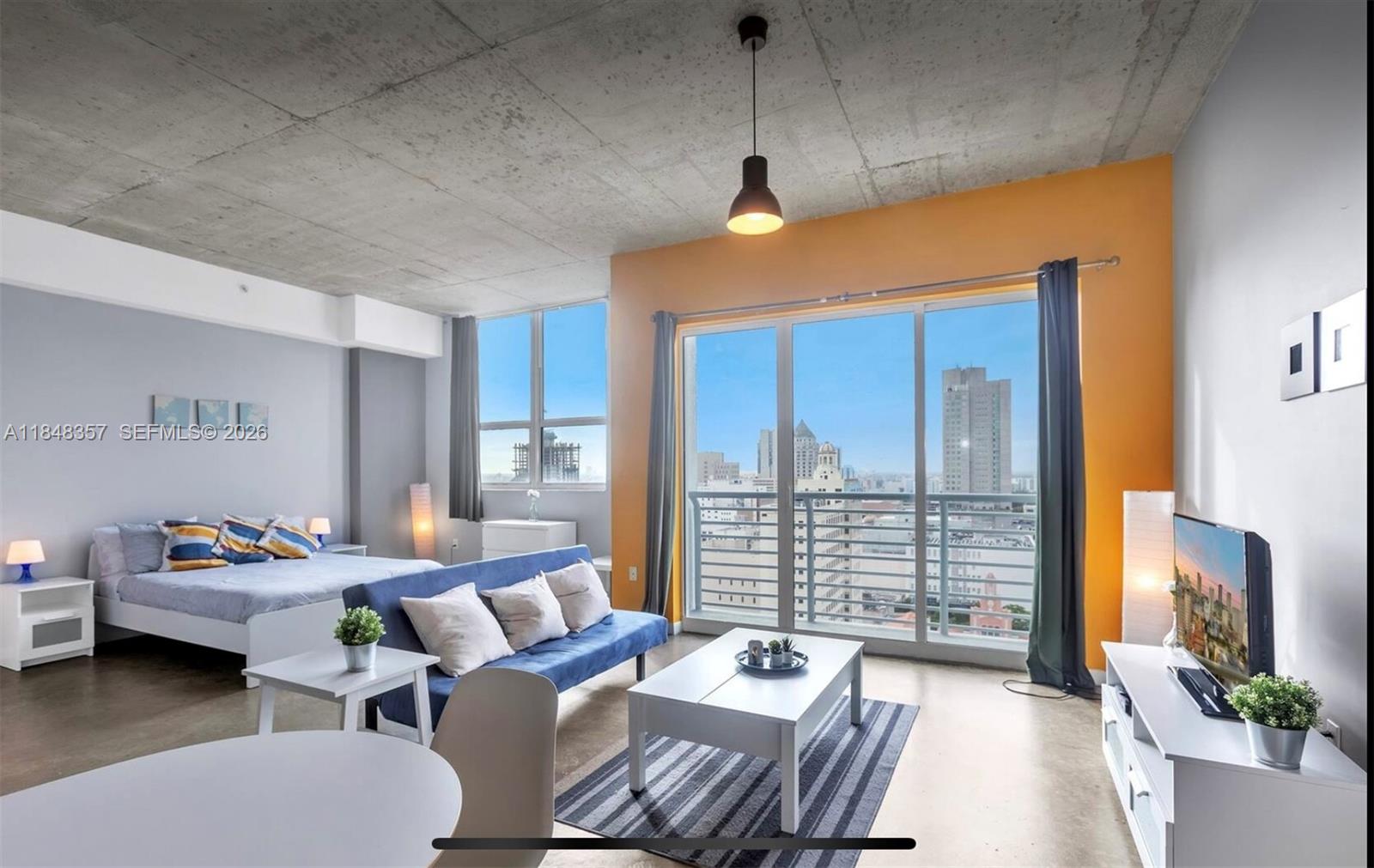 THE LOFT DOWNTOWN II COND - Residential