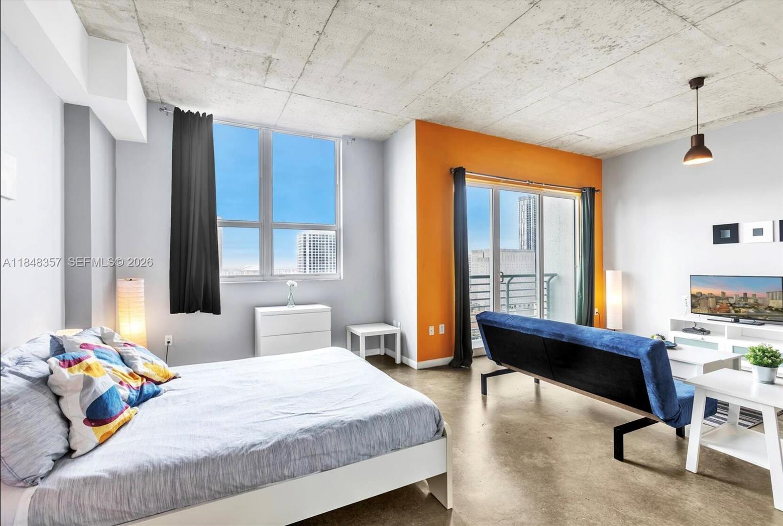 THE LOFT DOWNTOWN II COND - Residential