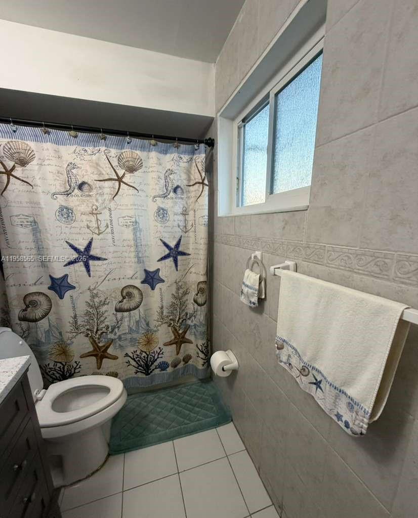 SOUTH MIAMI LAKES - Residential