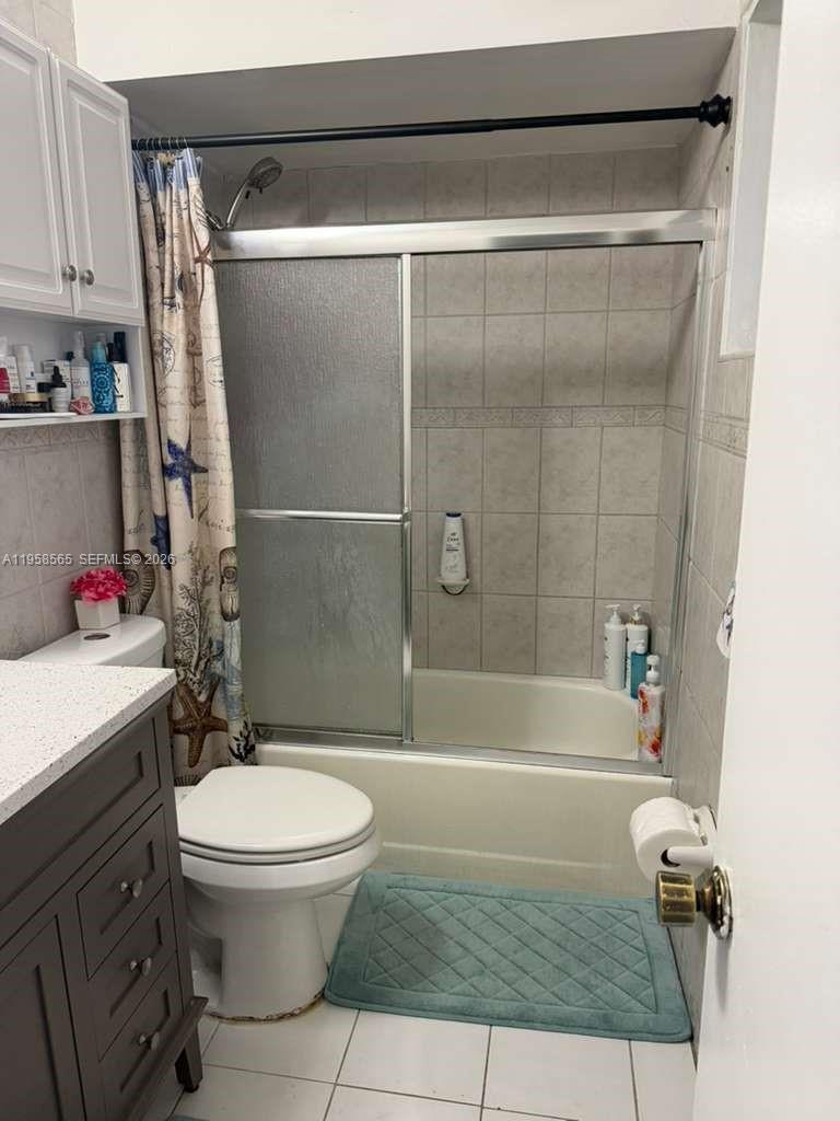 SOUTH MIAMI LAKES - Residential