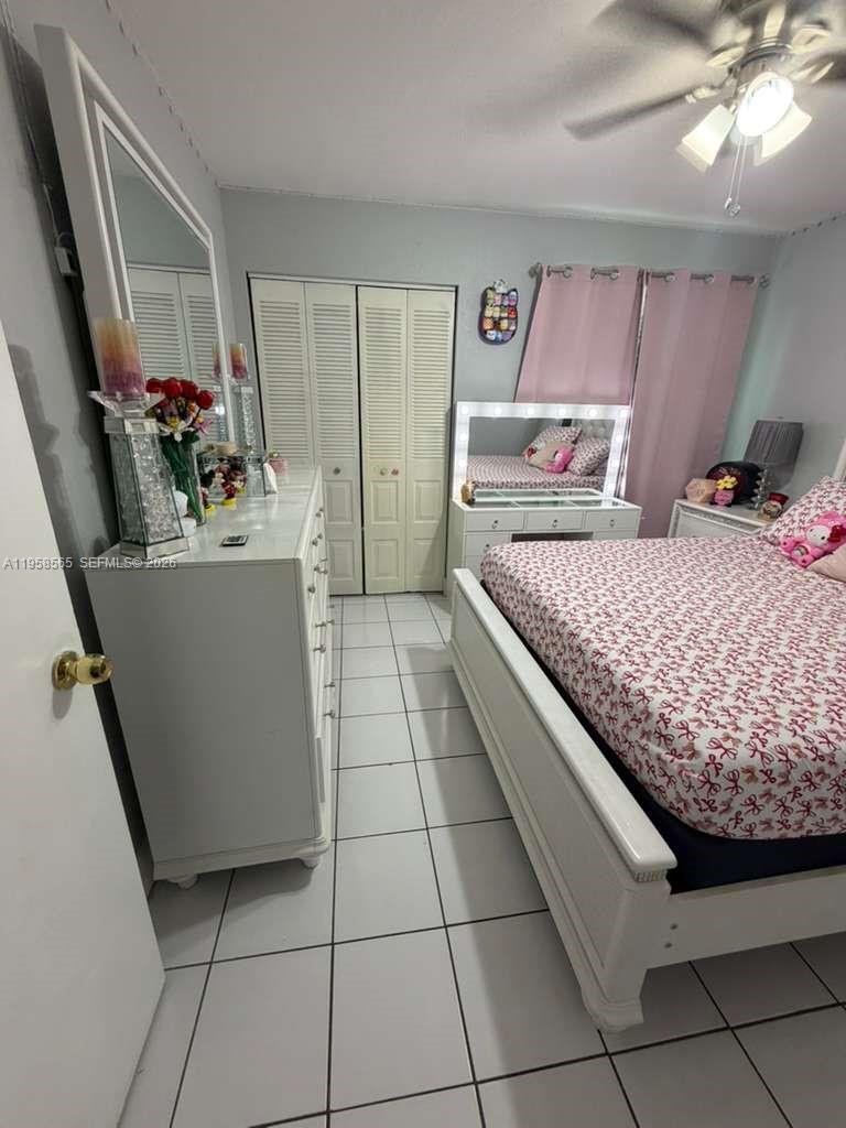 SOUTH MIAMI LAKES - Residential