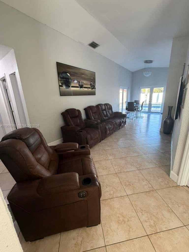 SOUTH MIAMI LAKES - Residential