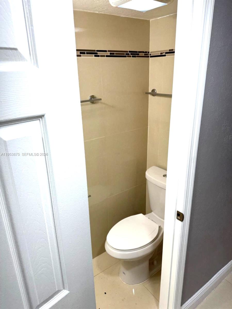 LAS VILLAS SEGOVIA CONDO - Residential