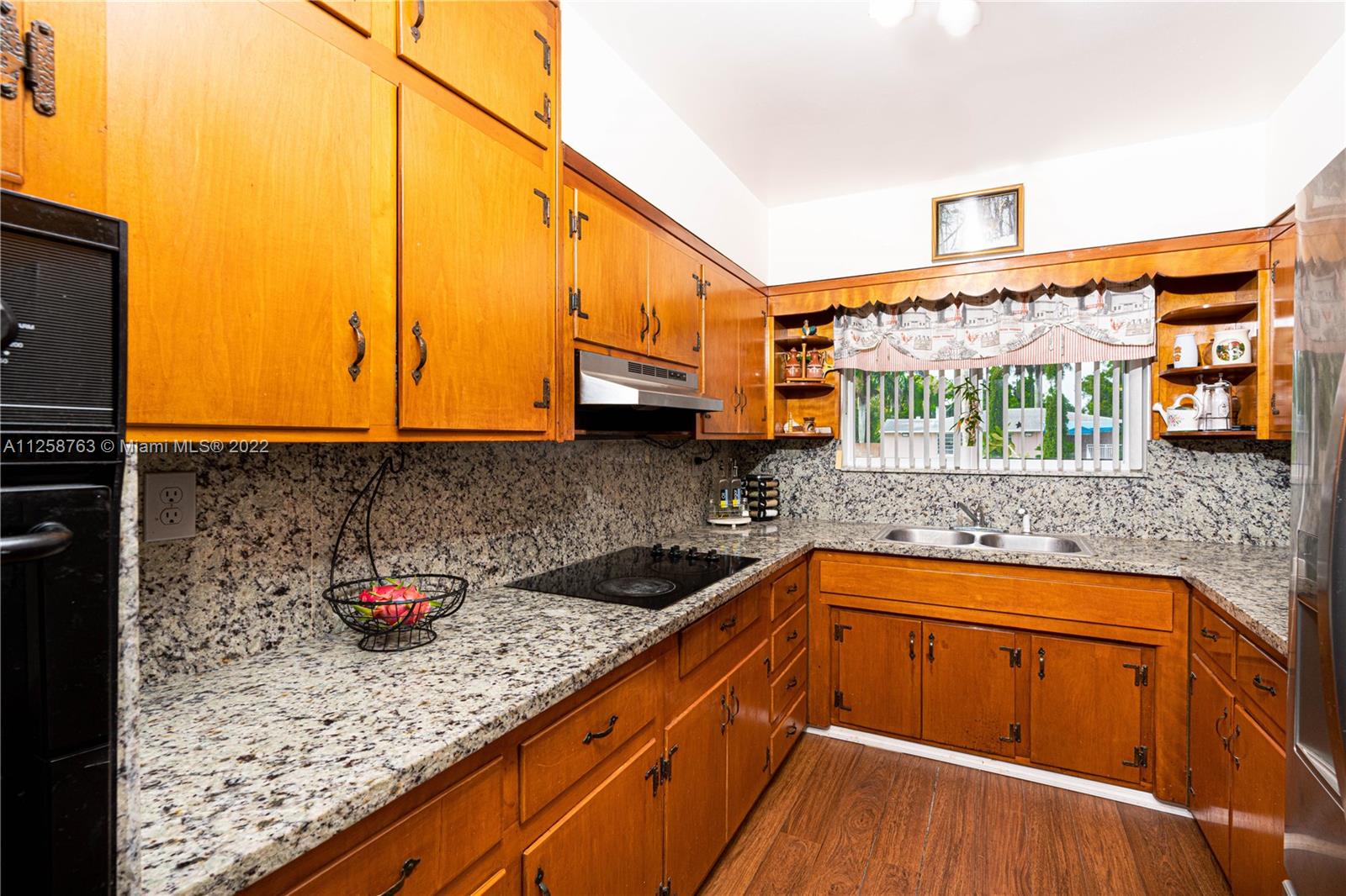 PONCE DE LEON - Residential