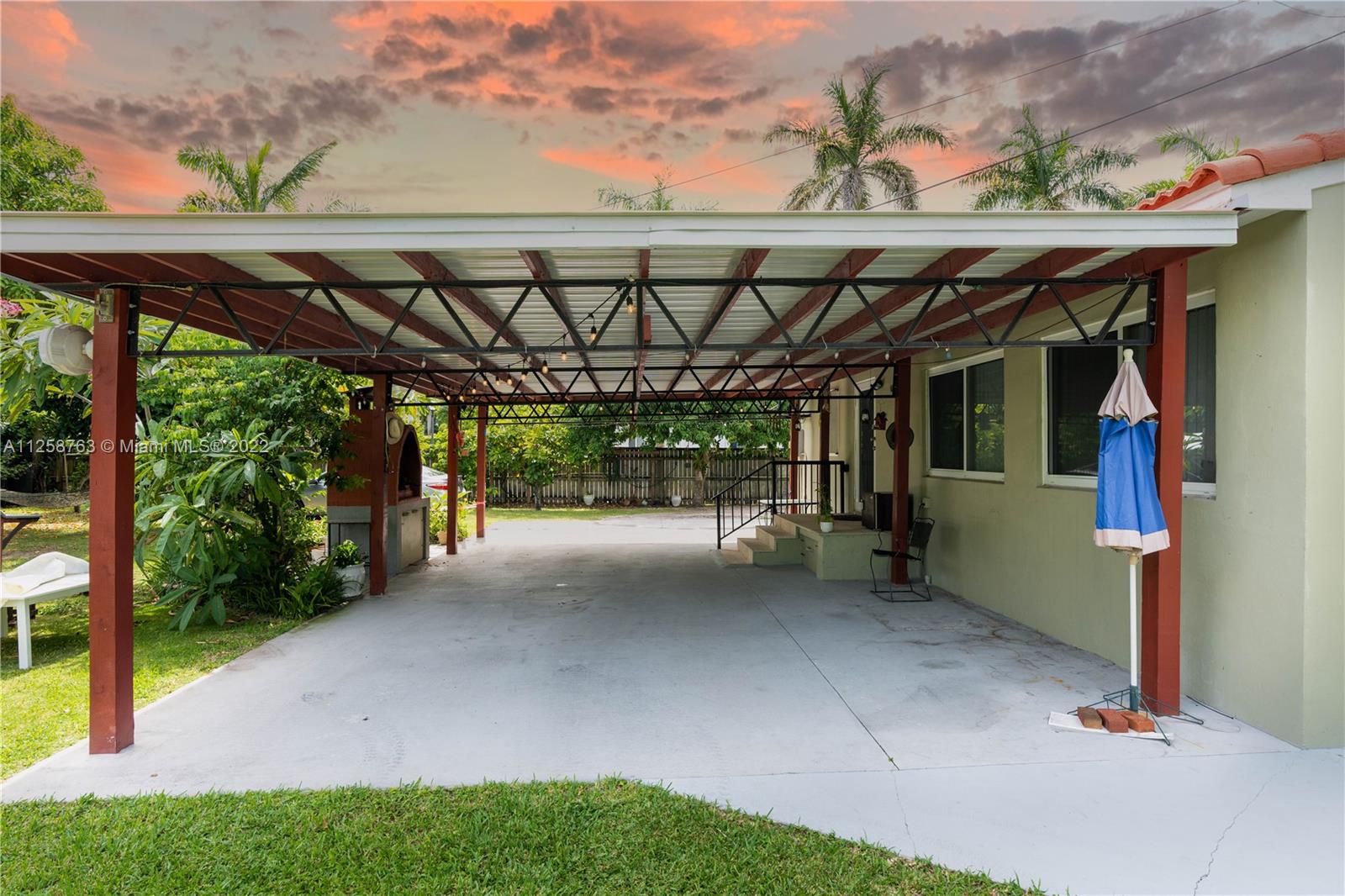 PONCE DE LEON - Residential