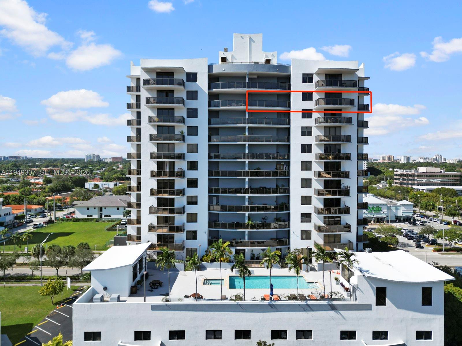 THE LUXOR RESIDENCES COND - Residential