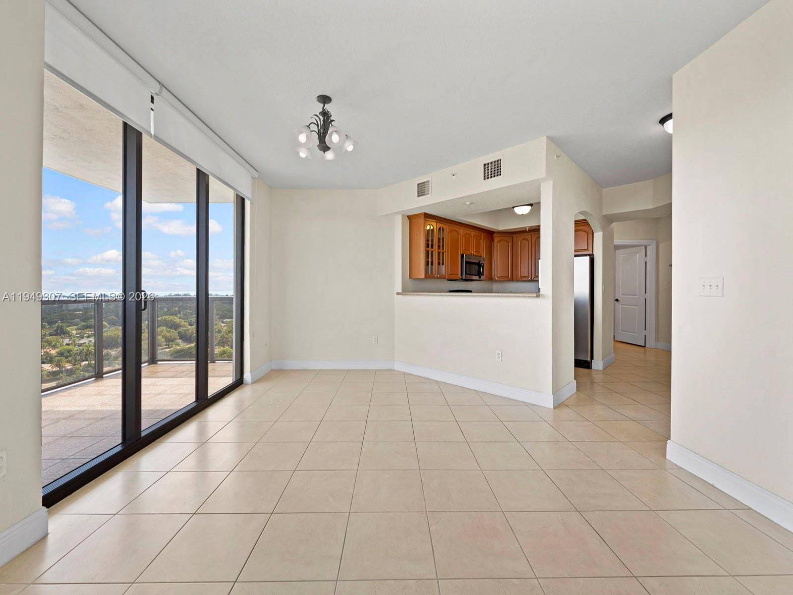 THE LUXOR RESIDENCES COND - Residential