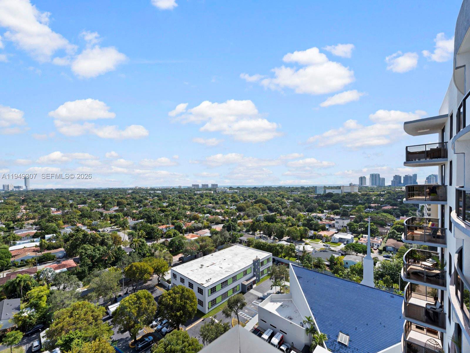 THE LUXOR RESIDENCES COND - Residential