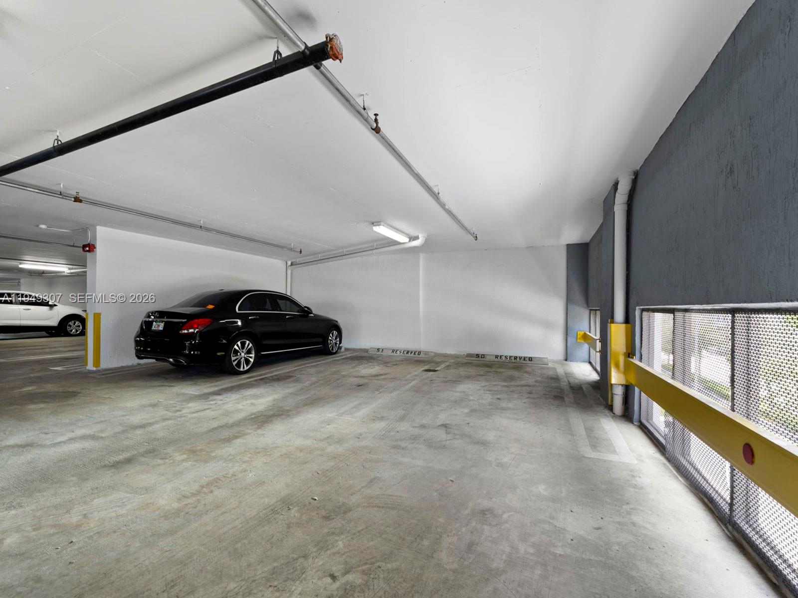 THE LUXOR RESIDENCES COND - Residential